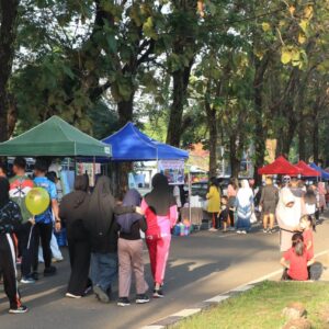 Semarak CFD di Lanud Sultan Hasanuddin Menikmati Akhir Pekan Sehat, Ceria, dan Penuh Kebersamaan Semarak CFD di Lanud Sultan Hasanuddin Menikmati Akhir Pekan Sehat, Ceria, dan Penuh Kebersamaan
