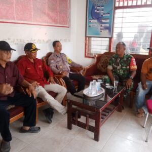 Sinergitas Babinsa Dan Bhabinkamtibmas Dalam Komsos Wujudkan Kamtibmas Di Wilayah Binaan Sinergitas Babinsa Dan Bhabinkamtibmas Dalam Komsos Wujudkan Kamtibmas Di Wilayah Binaan