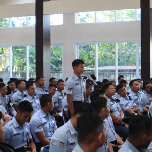 Prajurit Bujangan Lanud Sultan Hasanuddin Ikuti Short Class Pra Nikah Prajurit Bujangan Lanud Sultan Hasanuddin Ikuti Short Class Pra Nikah