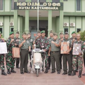 Kodim 0906/Kkr Berikan Doorprize Sebagai Wujud Apresiasi Kepada Peserta Secaba dan Tamtama Gelombang II Kodim 0906/Kkr Berikan Doorprize Sebagai Wujud Apresiasi Kepada Peserta Secaba dan Tamtama Gelombang II