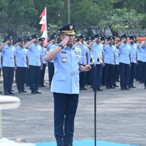 Danlanud Sultan Hasanuddin Pimpin Upacara Ziarah Peringatan Ke-78 TNI AU Danlanud Sultan Hasanuddin Pimpin Upacara Ziarah Peringatan Ke-78 TNI AU