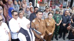 Dandim 0808 Bersama Forkopimda Dampingi Gubernur Jatim Dalam Gerakan Pangan Murah Di Wilayah Blitar