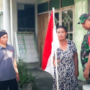 Babinsa Beserta Perangkat Desa Tlogo, Ajak Warga Kibarkan Merah Putih Sambut HUT RI ke-80, Wujudkan Semangat Nasionalisme Babinsa Beserta Perangkat Desa Tlogo, Ajak Warga Kibarkan Merah Putih Sambut HUT RI ke-80, Wujudkan Semangat Nasionalisme