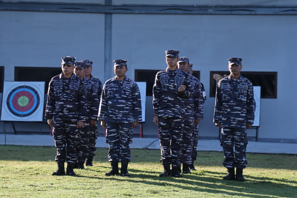 Danlantamal XIV Sorong Pimpin Sumpah dan Pakta Integritas Seleksi Calon Prajurit TNI AL 2025