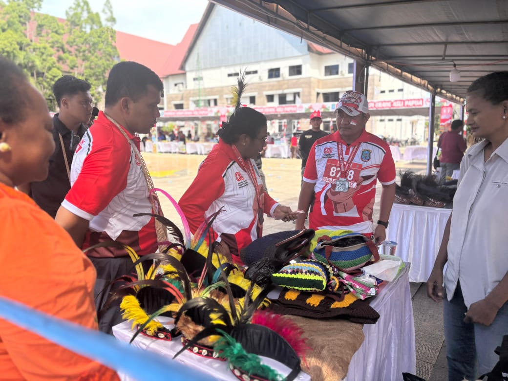 Semangat Kemerdekaan Membara di Papua Barat Daya, Run 5K dan UMKM OAP Resmi Dibuka Gubernur Elisa Kambu