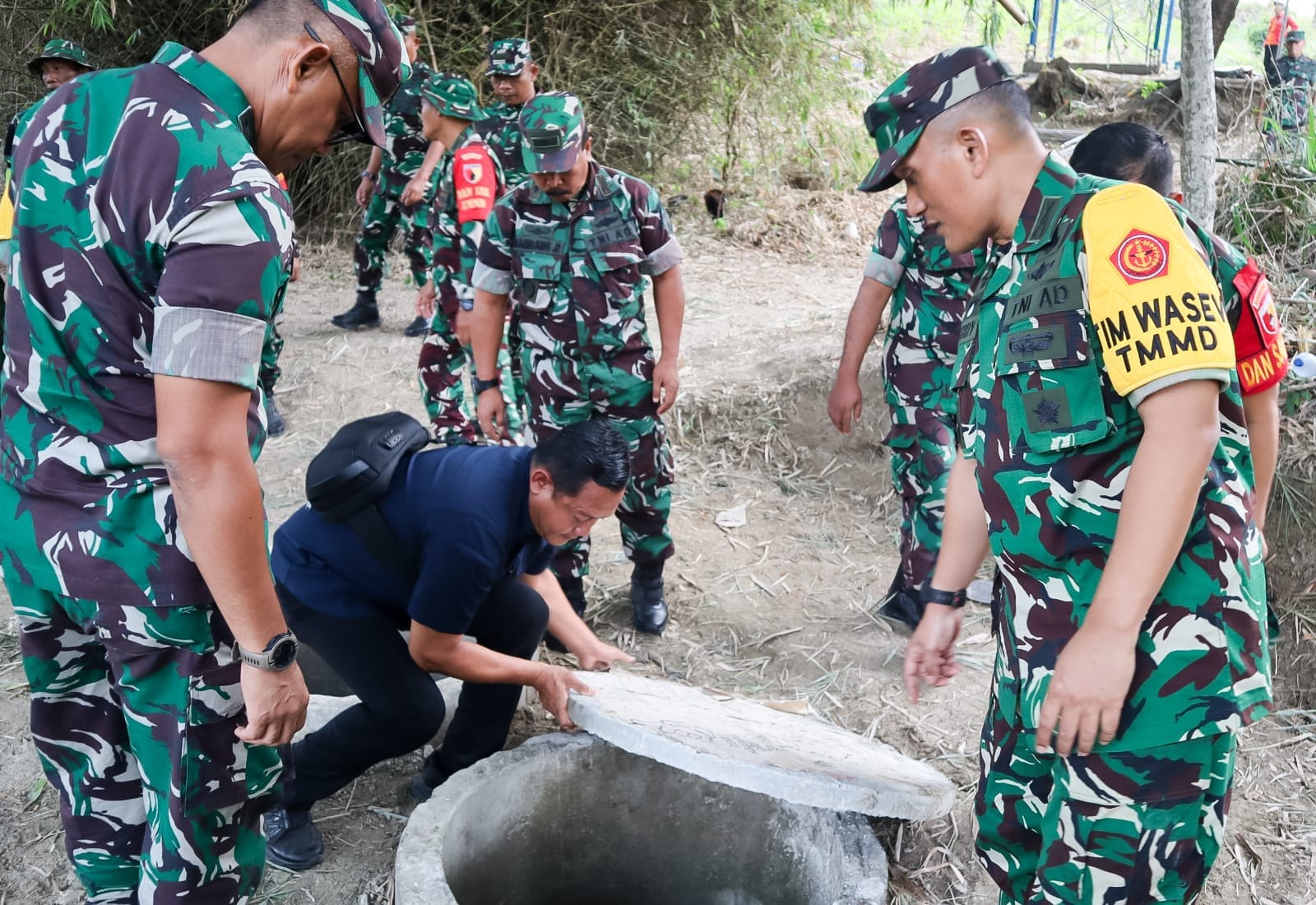Tim Wasev Mabes TNI-AD tinjau Sasaran TMMD 125 Bojonegoro