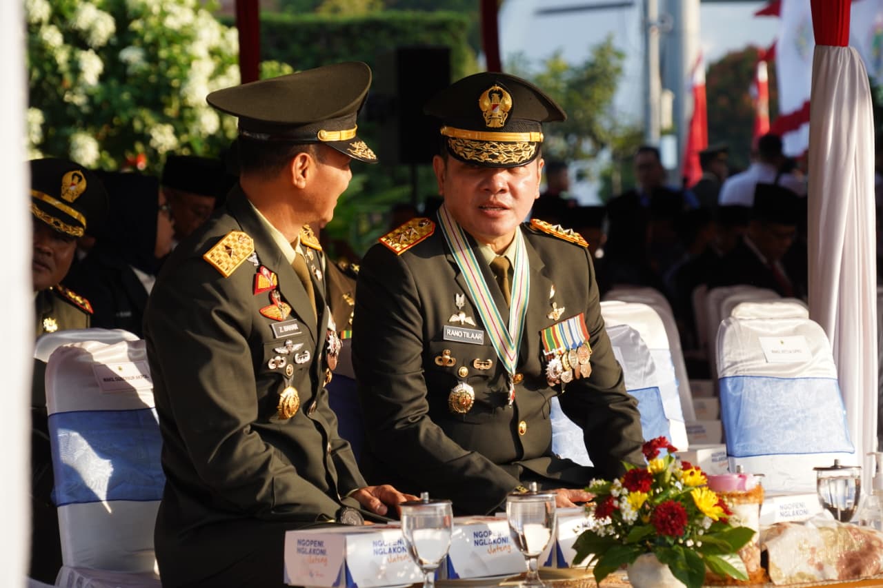 Gubernur Akmil Hadiri Upacara Peringatan HUT ke-80 RI di Lapangan Pancasila Semarang