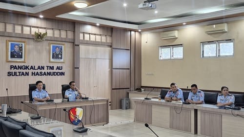Taklimat Akhir Audit Itkoopsudnas Perode II TA 2025 di Lanud Sultan Hasanuddin