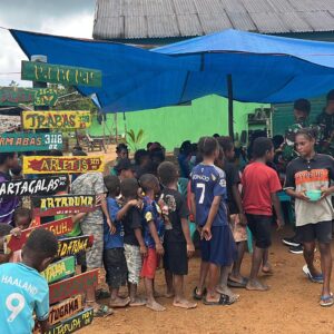 Nasi Kuning, Semangat Merah Putih: TNI dan Warga Gelar Syukuran Rayakan HUT RI di Kampung Kombut