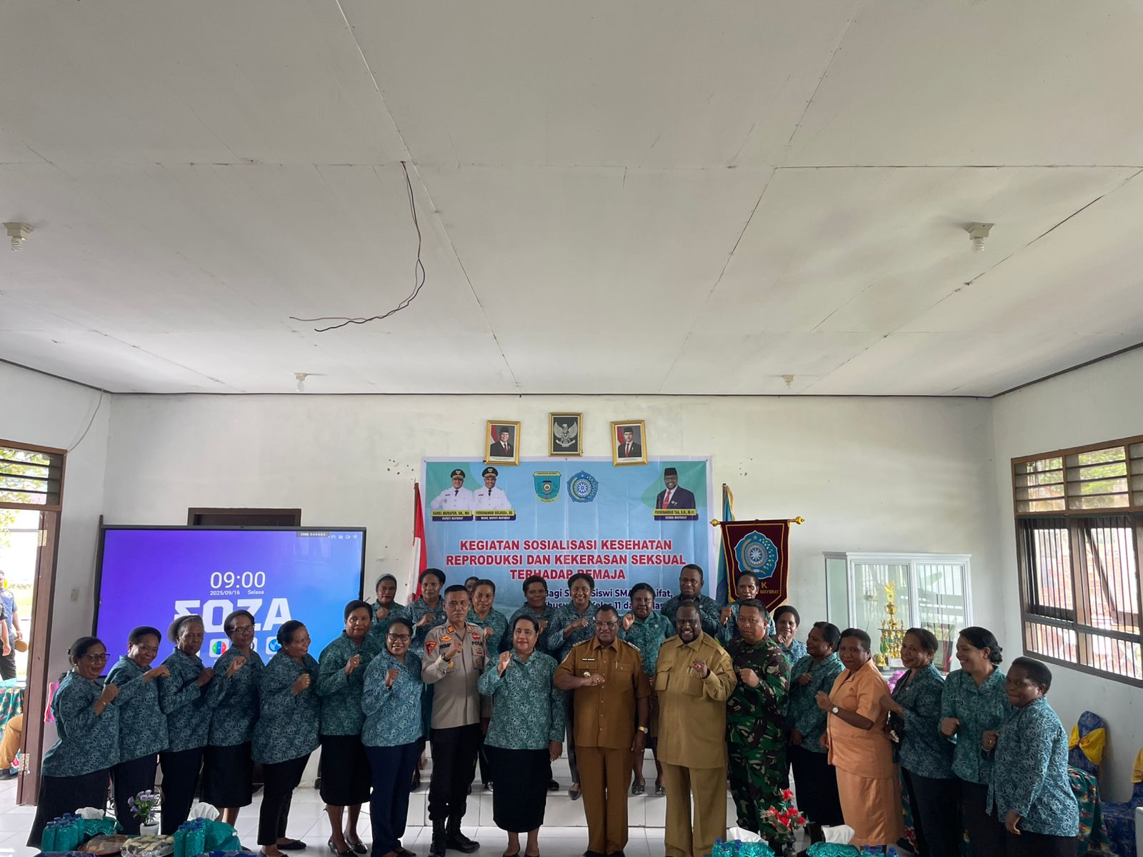Waka Polres Maybrat Hadiri Sosialisasi Kesehatan Reproduksi dan Pencegahan Kekerasan Seksual di SMA N 1 Aifat