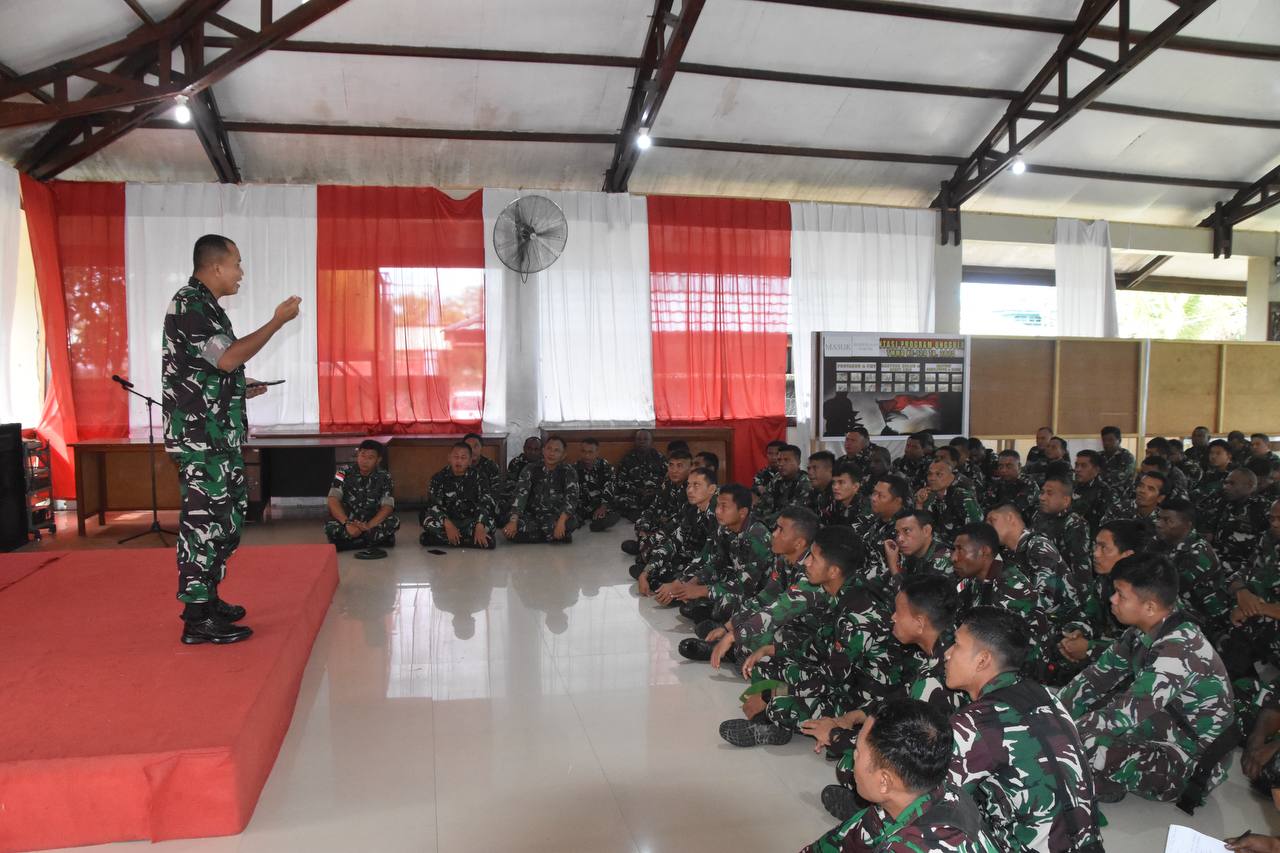 Usai Upacara Bendera, Dandim 1710/Mimika Gelar Jamdan Sampaikan Arahan Kasad Kepada Segenap Prajurit dan PNS Kodim