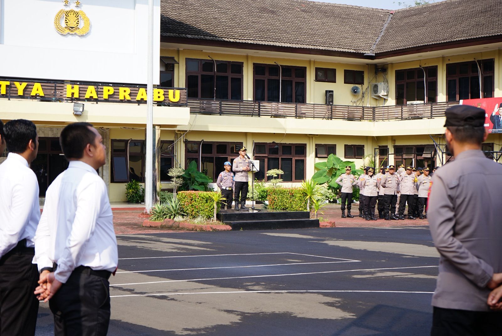 Polres Cilegon Gelar Apel Jam Pimpinan, Wakapolres Dorong Profesionalisme Personel