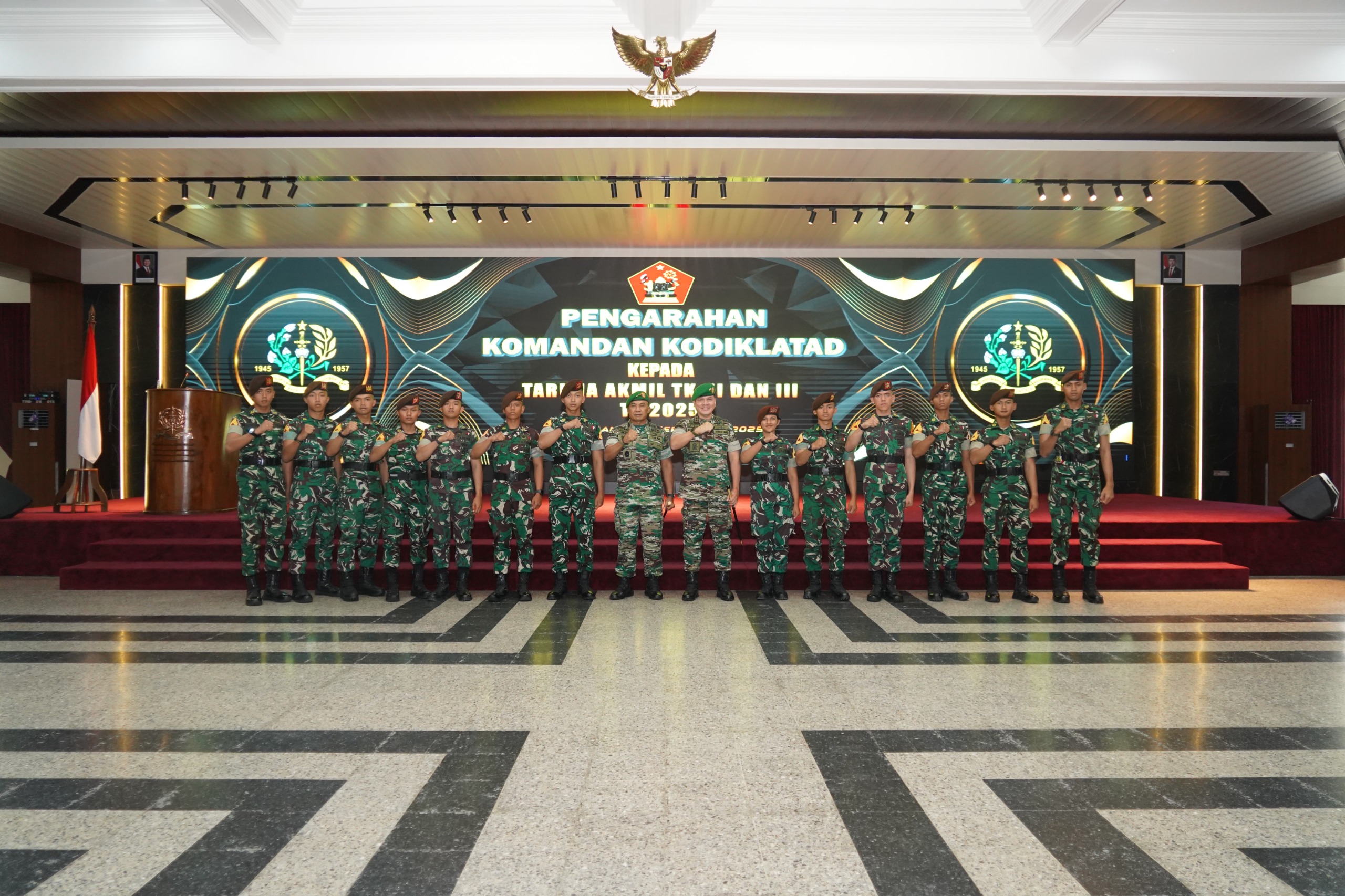 Dankodiklatad Beri Pengarahan kepada Taruna Akmil Tingkat II dan III