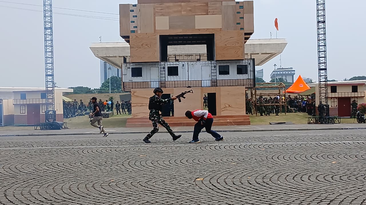 Penuh Semangat Prajurit Pasopati Yonif 2 Marinir Laksanakan Gladi Kotor Jelang HUT TNI ke-80