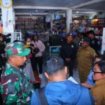 TNI Membantu Pemerintah Daerah, Dalam Pemantauan Harga Bahan Pokok di Wilayah Kabupaten Puncak Jaya