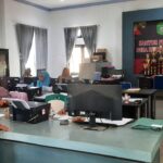 Babinsa Lakukan Komsos Bersama Kaur Desa Untuk  Mencocokkan Data Yang Ada Di Wilayah