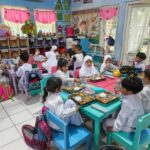 SPPG Lanud Sultan Hasanuddin Salurkan Ribuan Paket Makan Bergizi Gratis