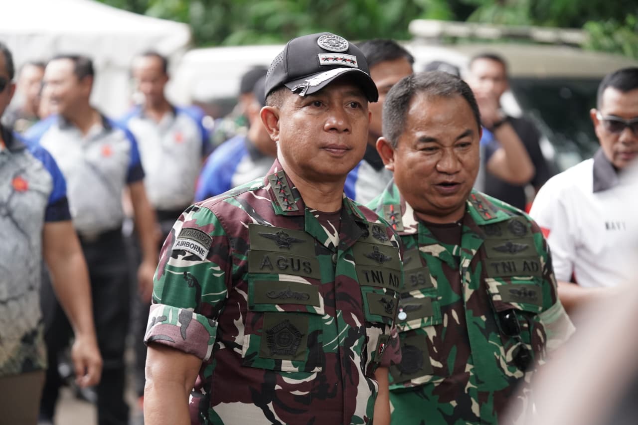 Panglima TNI Buka Open Tournament Lomba Menembak Piala Panglima TNI 2025
