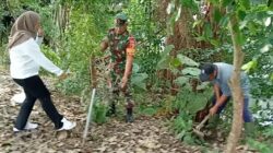 Babinsa Dan Warga Ngadirejo, Tanam Pohon Beringin Dan Saman Untuk Lestarikan Alam Dan Sumber Air
