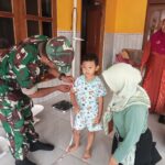Babinsa Panggungasri Dampingi Kegiatan Posyandu, Wujud Kepedulian Terhadap Kesehatan Warga