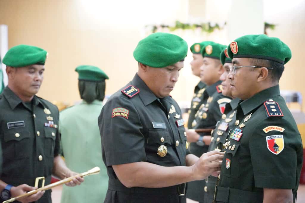 Letkol Inf Virlani Arudyawan Resmi Jabat Dandim 0808/Blitar Gantikan Letkol Inf Hendra Sukmana Letkol Inf Virlani Arudyawan Resmi Jabat Dandim 0808/Blitar Gantikan Letkol Inf Hendra Sukmana