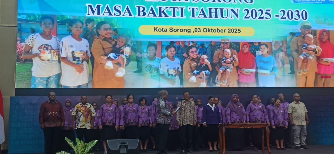 Wali Kota Sorong Lantik Tim Pembina Posyandu: Garda Terdepan Wujudkan Generasi Sehat
