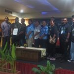 Masyarakat Adat Raja Ampat dan Pemerintah Sepakati Tata Kelola Sumber Daya Alam Berbasis Kearifan Lokal Masyarakat Adat Raja Ampat dan Pemerintah Sepakati Tata Kelola Sumber Daya Alam Berbasis Kearifan Lokal