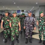 Pangdam XVIII/Kasuari Disambut Hangat, Sinergitas TNI di Papua Barat Daya Kian Solid Pangdam XVIII/Kasuari Disambut Hangat, Sinergitas TNI di Papua Barat Daya Kian Solid