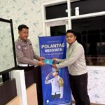Edukasi SIM dan STNK, Polisi Tuban Ajak Warga Tertib Administrasi
