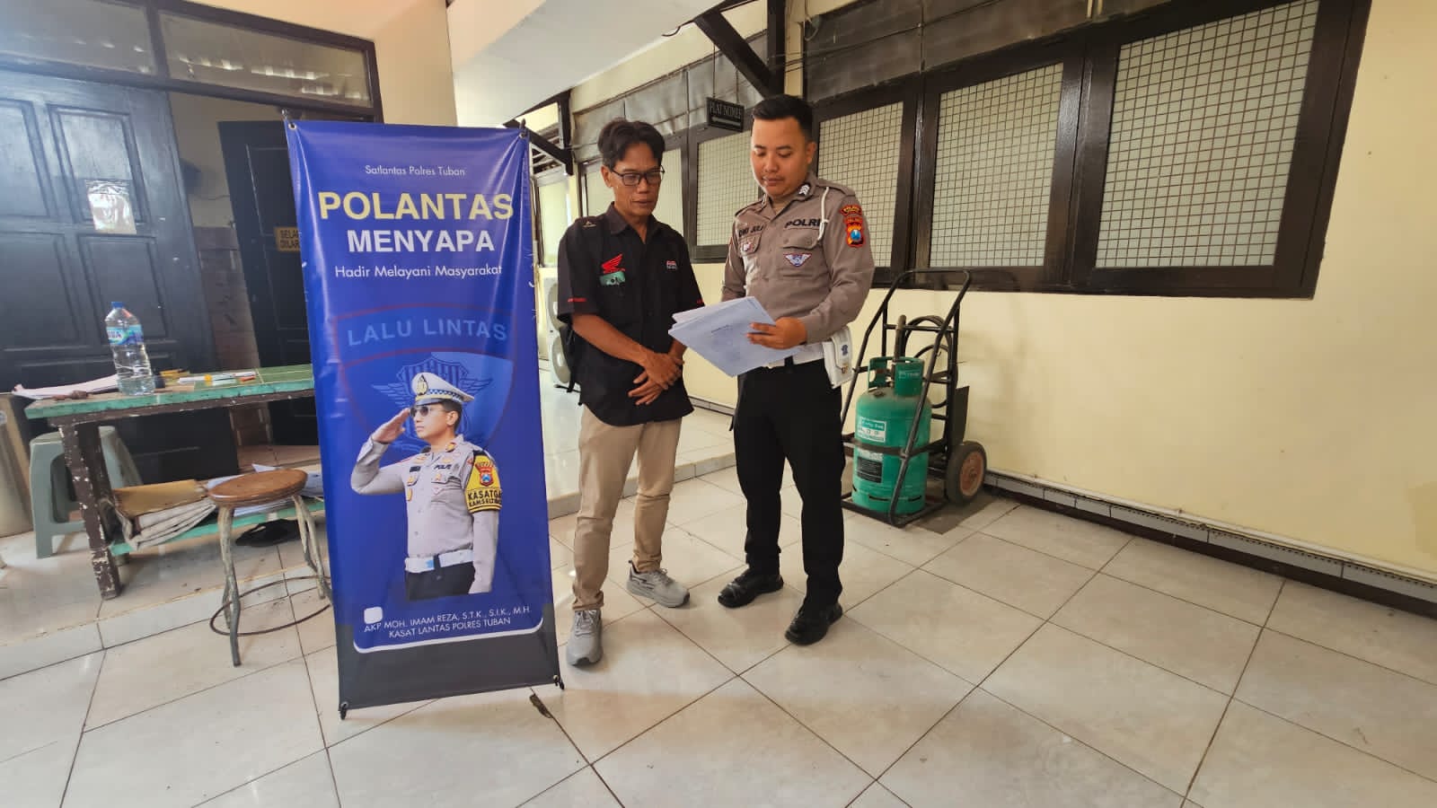 Lewat Program Polantas Menyapa, Satlantas Tuban Buktikan Polisi Bisa Dekat dan Solutif Lewat Program Polantas Menyapa, Satlantas Tuban Buktikan Polisi Bisa Dekat dan Solutif