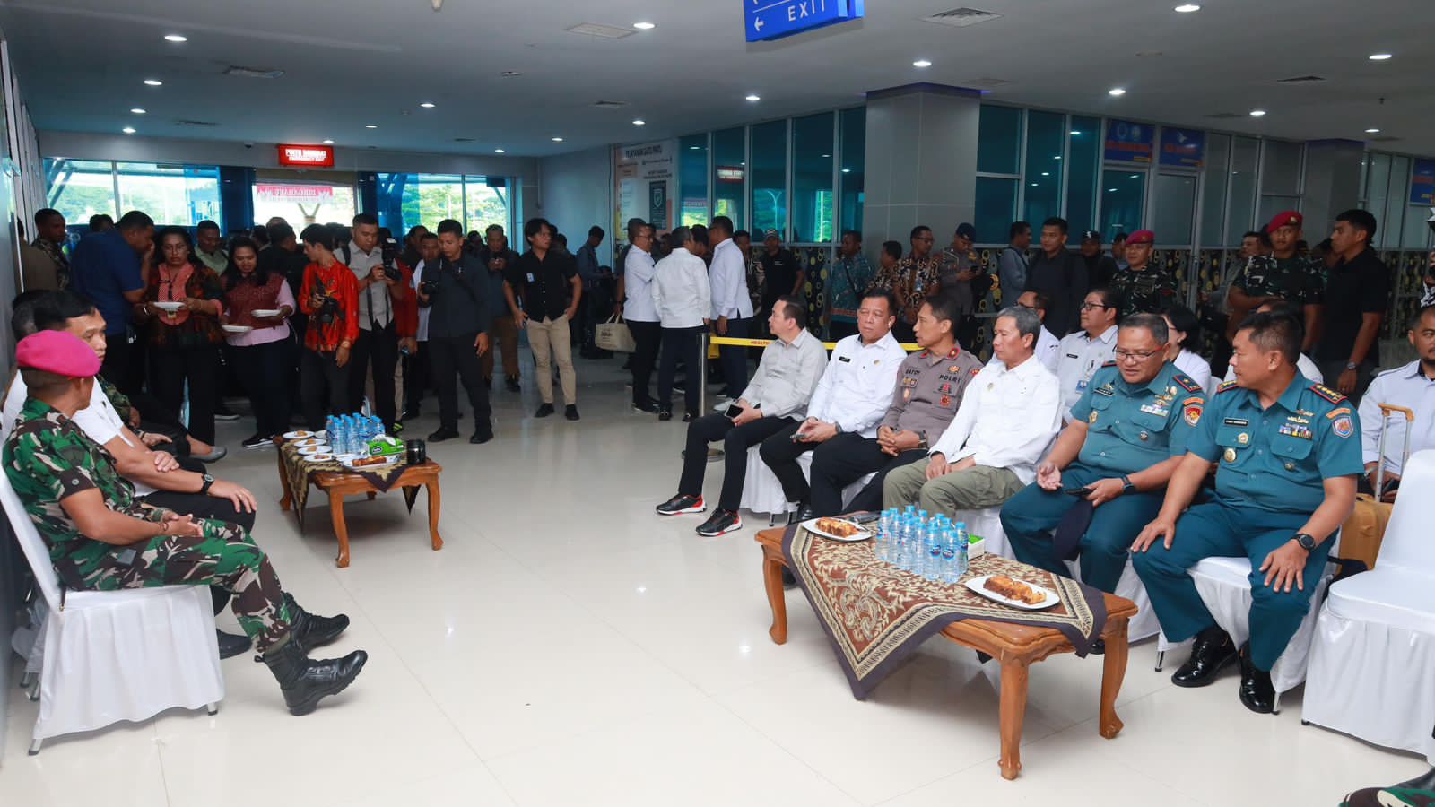 Panglima Koarmada III Dukung Penguatan Pembangunan Wilayah Timur, Hadiri Penyambutan Kunker Komisi IV DPR RI di Sorong