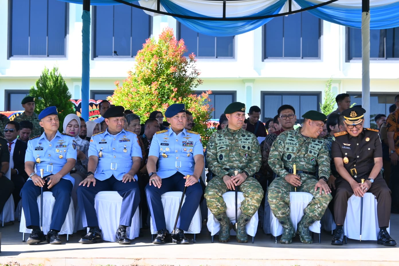 Danlanud Sultan Hasanuddin Hadiri Sertijab Panglima Divisi Infanteri 3 Kostrad Danlanud Sultan Hasanuddin Hadiri Sertijab Panglima Divisi Infanteri 3 Kostrad