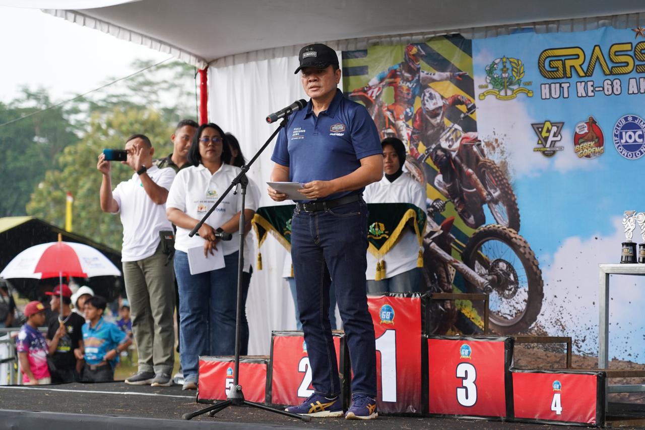 Gubernur Akmil Tutup Kejuaraan Java Rookies Grasstrack Piala Gubernur Akmil 2025