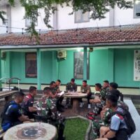 Jaga Komunikasi dan Selaraskan Pemikiran, Letkol Mar Helilintar Laksanakan Afternoon Briefing Bersama Seluruh Perwira Yonif 2 Marinir