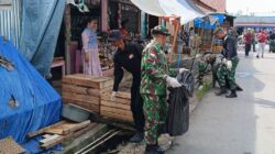 Sambut Bulan Kasih Natal, Kodim 1710/Mimika Gelar Karya Bakti Bersihkan Lingkungan Pasar