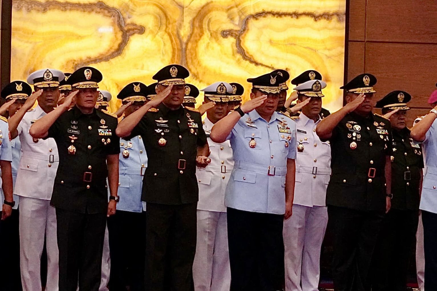 Kasum TNI Pimpin Sertijab Asintel Panglima TNI dan Aster Panglima TNI Kasum TNI Pimpin Sertijab Asintel Panglima TNI dan Aster Panglima TNI