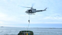 Kolaborasi Unsur Laut dan Udara, Tangkap Dua Kapal Pembawa Pasir Timah Ilegal