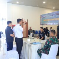 Sukhoi Su 27/30 Skadron Udara 11 Paksa Mendarat Pesawat Asing di Lanud Sultan Hasanuddin