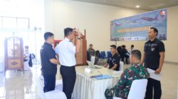 Sukhoi Su 27/30 Skadron Udara 11 Paksa Mendarat Pesawat Asing di Lanud Sultan Hasanuddin