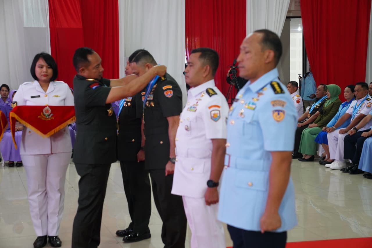 Panglima TNI Tutup Dikreg LIV Sesko TNI 2025