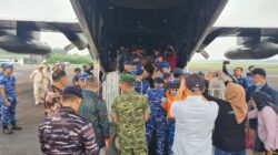 Lanud SMH Kirim 14 Ton Bantuan Kemanusiaan untuk Aceh, Sumut, dan Sumbar