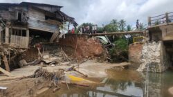 TNI Kerahkan Yon Zipur I/DD Pasang Jembatan Bailey Penghubung Tapsel-Tapteng