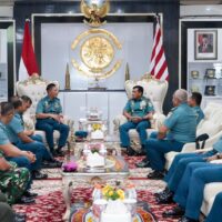 Tingkatkan Layanan Kesehatan Prajurit, Pangkoarmada III Terima Kunjungan Kehormatan Wakapuskes TNI di Mako Armada III