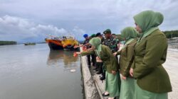 Beri Penghormatan Kepada Arwah Para Pahlawan, Kodim 1710/Mimika Bersama Satuan TNI AD di Timika Gelar Upacara Tabur Bunga Peringati Hari Juang TNI AD Ke-80 TA 2025