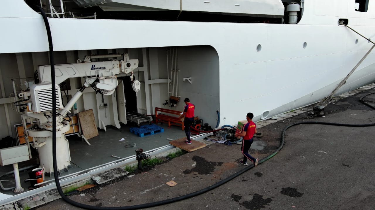 Tanjung Datu-301 Salurkan Bantuan Korban Bencana di Sumatra Tanjung Datu-301 Salurkan Bantuan Korban Bencana di Sumatra