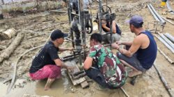 TNI Bangun Sumur Bor untuk Penuhi Kebutuhan Air Bersih Pengungsi Banjir di Batang Toru