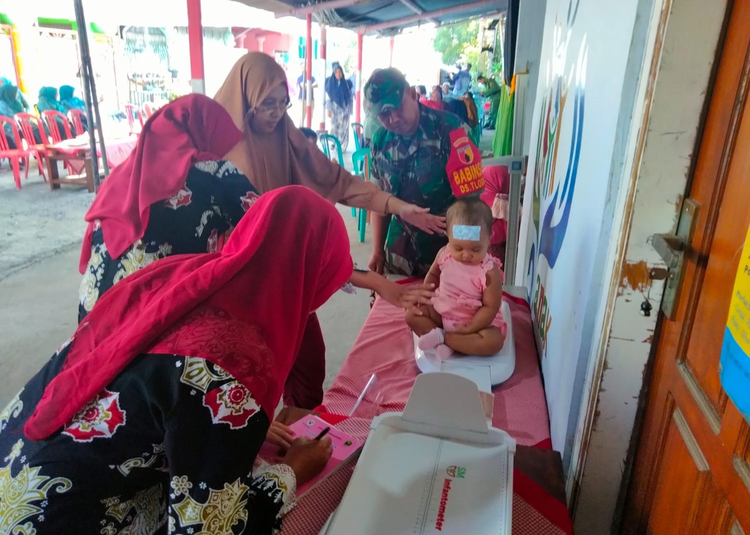 Babinsa Tlogo Bersama Kader Dan Bidan Desa Aktif Cegah Stunting Lewat Posyandu Balita