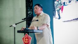 Panglima TNI Bersama Menhan RI Anugerahkan KPLB kepada Prajurit Berprestasi di Timika