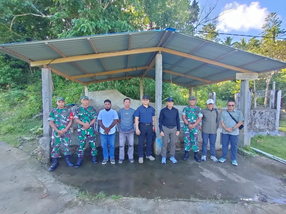 Dukung Kebutuhan Dasar Warga, Dandim 1505/Tidore Dampingi Kaskogabwilhan III Tinjau Lokasi Titik Air Bersih