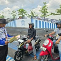 Menyapa dengan Hati: Cara Satlantas Tuban Mendekatkan Diri pada Warga